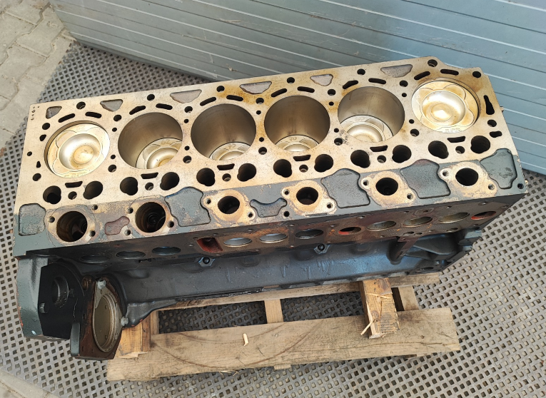 Silnik Deutz TCD 2012 L06 4V