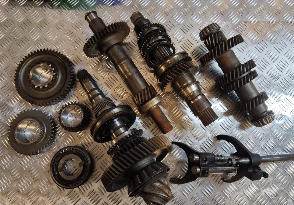 Części skrzyni Valtra T